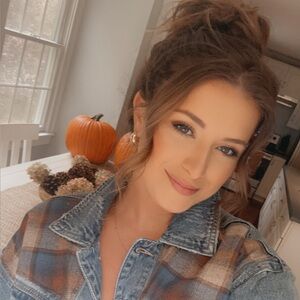 Meet your Posher, Kariana